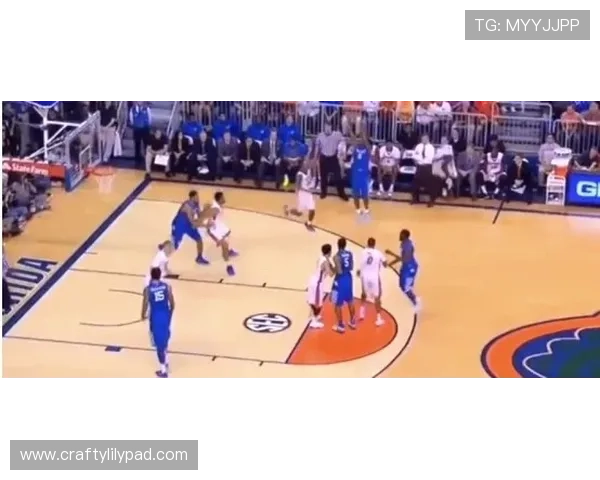 弗拉格无球跑动制造错位，拉开空间效率显著提升